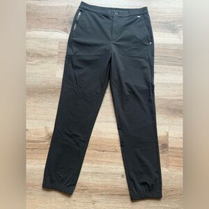 New Vuori Men's Black Jogger Dress Pant